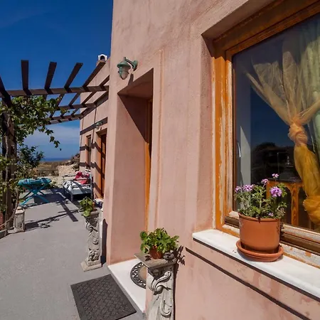 Rosepepper Apartment